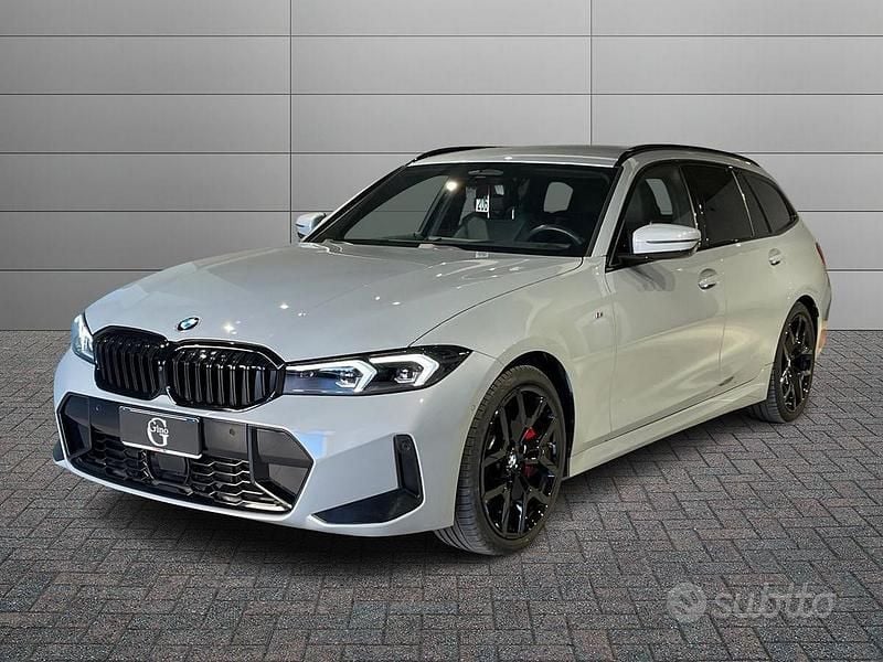 Usata BMW 320e M Sport 190 CV (139 kW) 2025 Grigio Station wagon