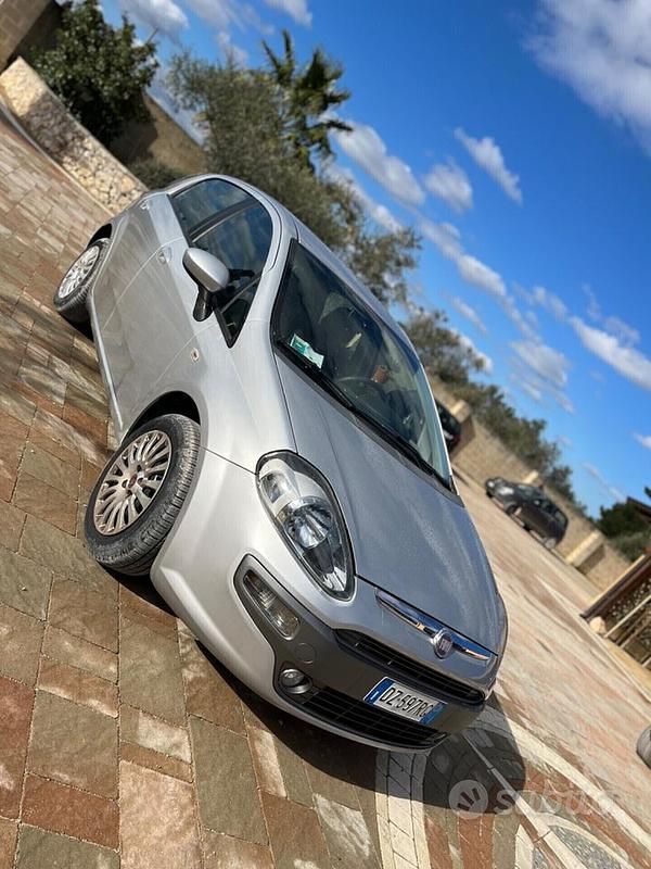Usata Fiat Punto Evo Dynamic 65 CV (47 kW) 2010 Grigio Utilitaria
