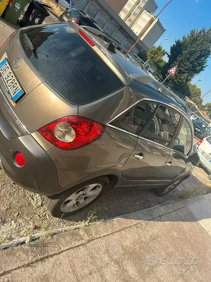 Usata Opel Antara 150 CV (110 kW) 2007 Grigio SUV