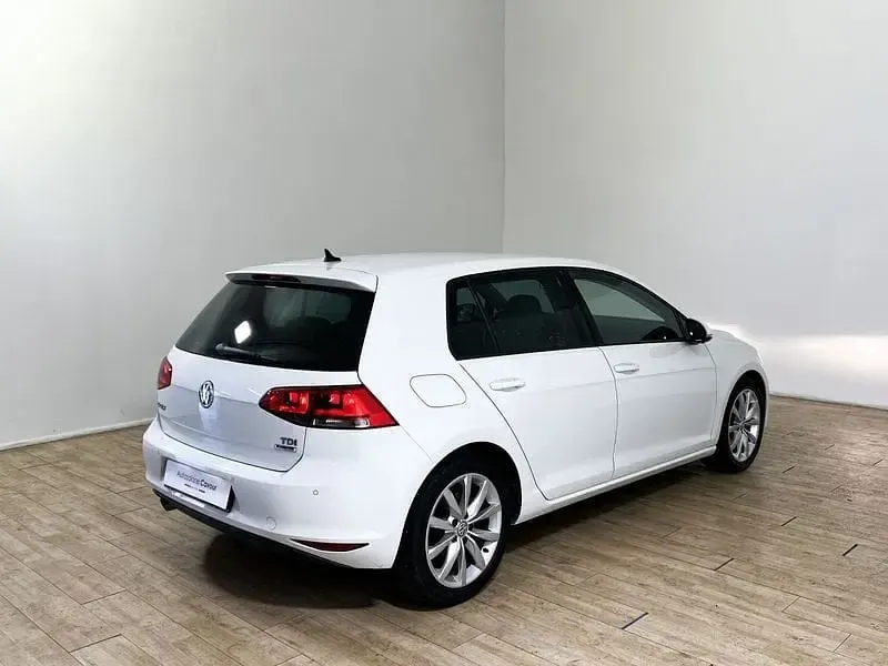 Usata VW Golf VII Highline 110 CV (80 kW) 2016 Bianco Utilitaria