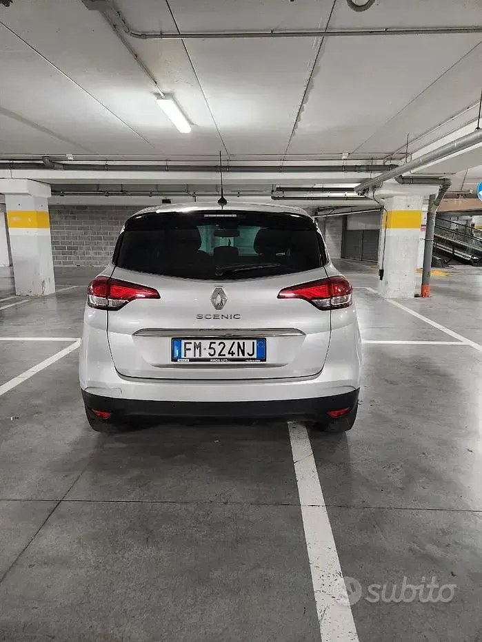 Usata Renault Scénic IV Intens 110 CV (80 kW) 2018 Grigio Monovolume