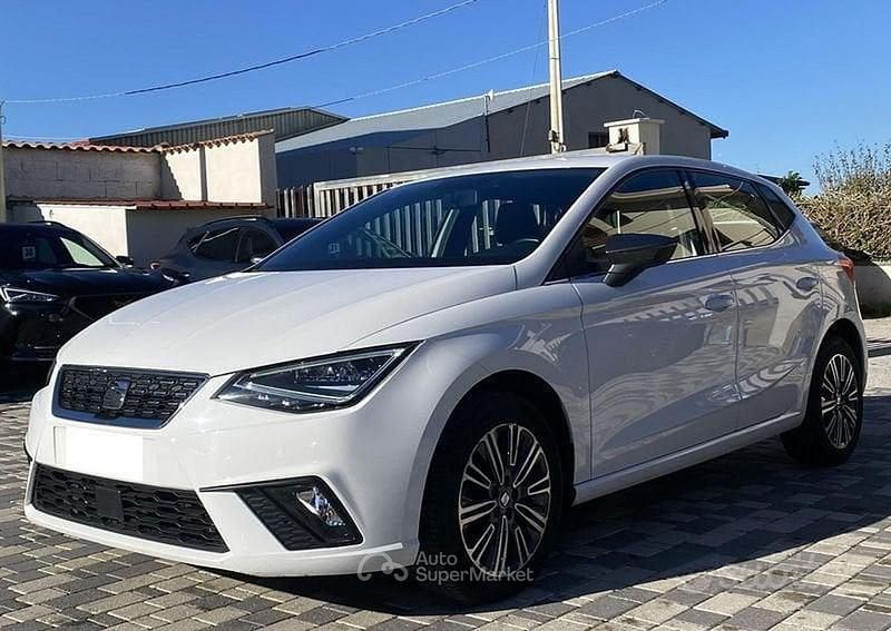 Bianco Usata 2020 Seat Ibiza Tre volumi | 11.900 € (Buon prezzo) - Immagine 1/4
