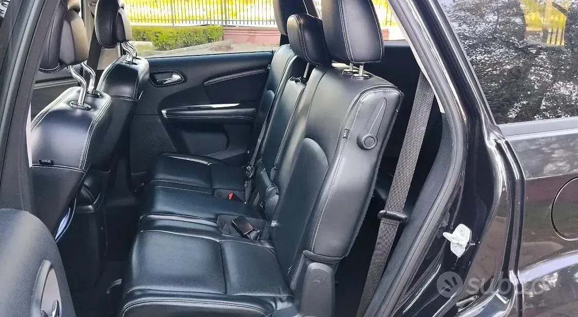 Usata Fiat Freemont Lounge 170 CV (125 kW) 2011 Nero SUV