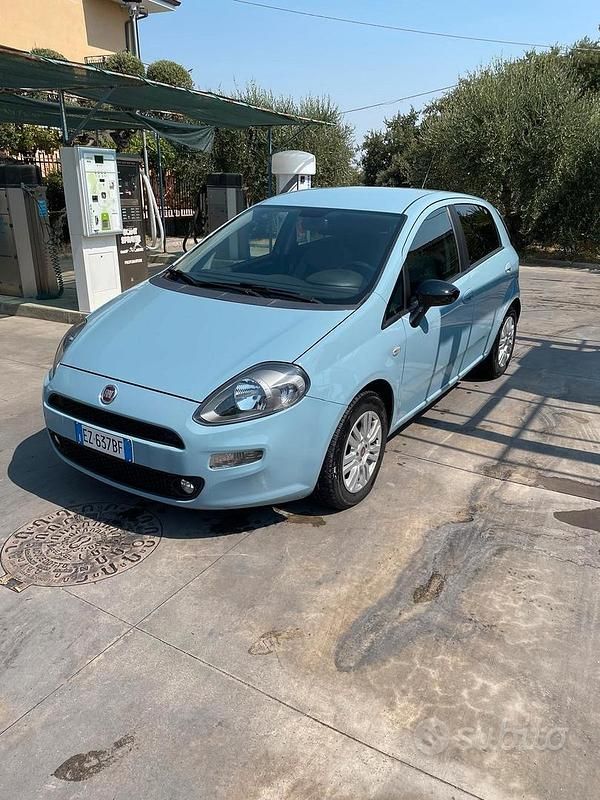 Usata Fiat Punto Evo 75 CV (55 kW) 2015 Blu Utilitaria