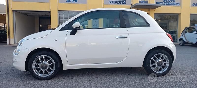 Usata Fiat 500 69 CV (50 kW) 2016 Bianco pastello Berlina
