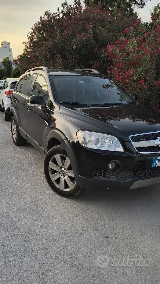 Usata Chevrolet Captiva 150 CV (110 kW) 2008 Nero SUV