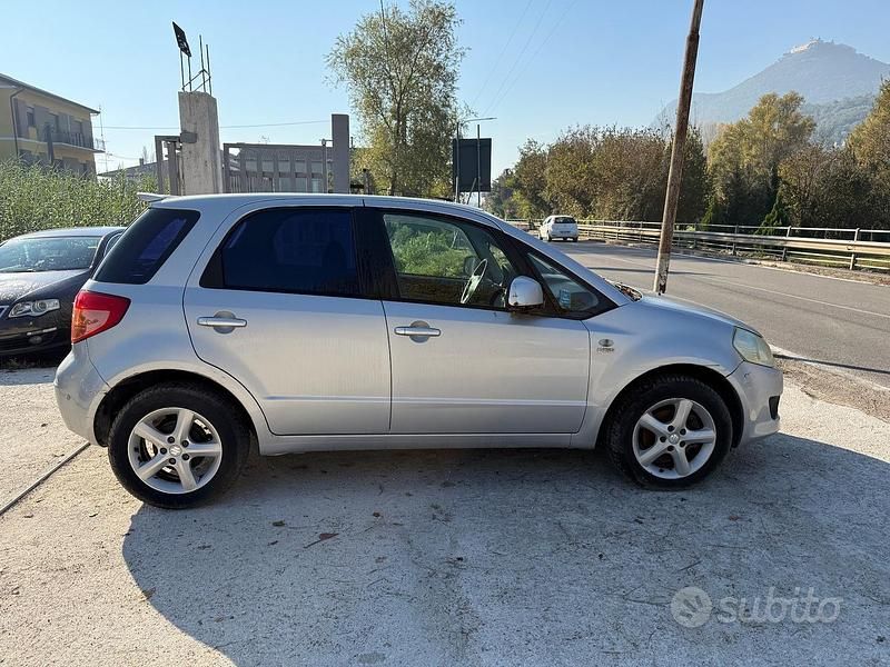 Usata Suzuki SX4 89 CV (65 kW) 2007 Grigio Station wagon