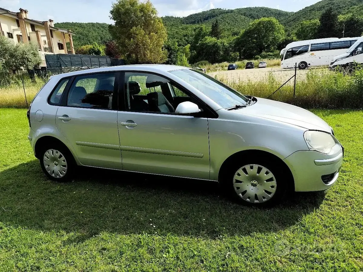Usata VW Polo 64 CV (47 kW) 2007 Grigio Utilitaria