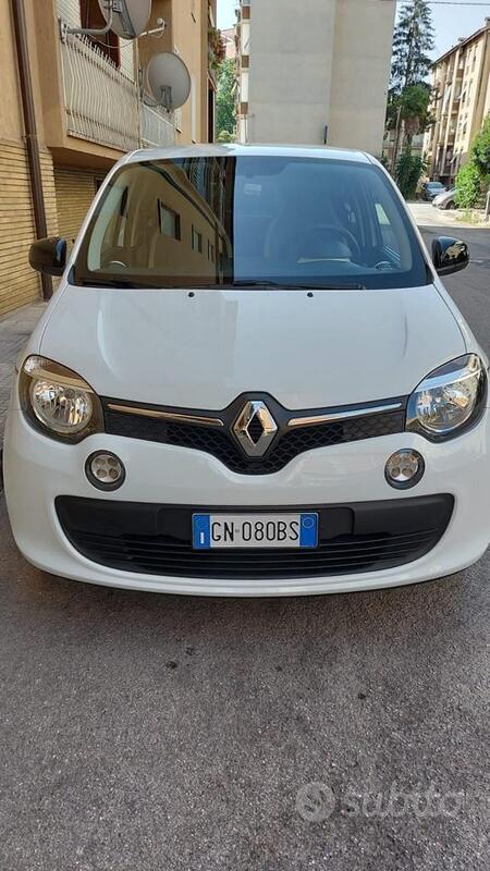 Usato 2017 Renault Twingo 1.0 Benzin 69 CV (9.490 €)