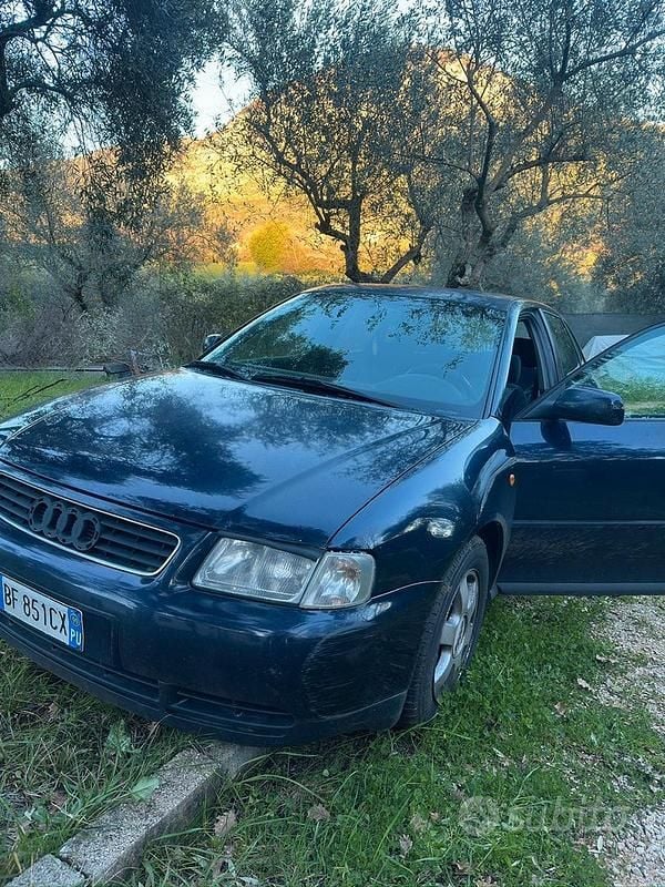 Usata Audi A3 1999 Blu Utilitaria