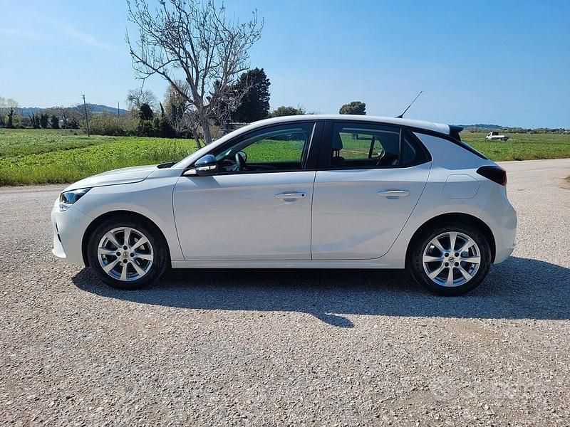 Usata Opel Corsa Elegance 75 CV (55 kW) 2023 Bianco Utilitaria