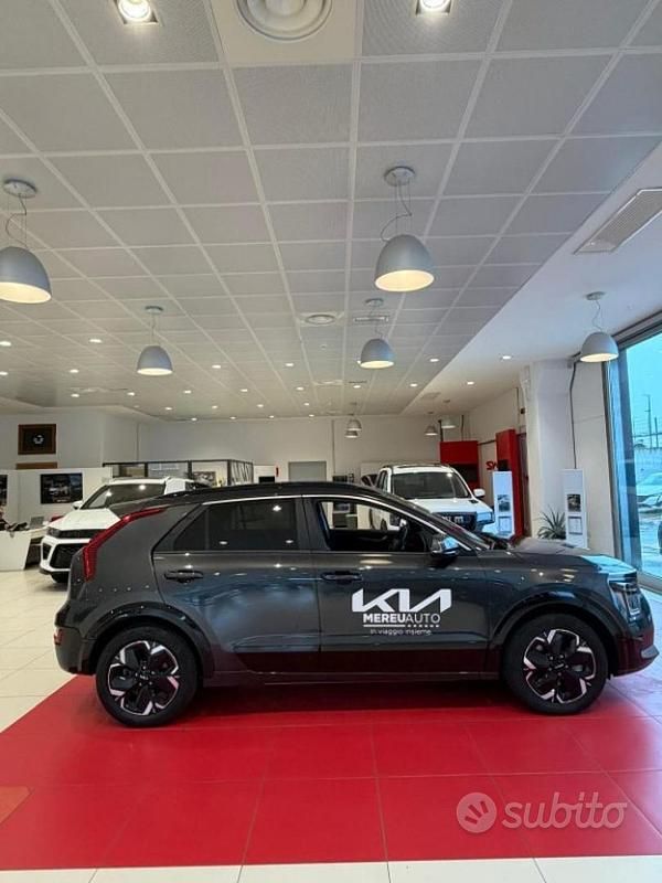 Usata Kia e-Niro 150 kW (204 CV) 2023 Grigio SUV
