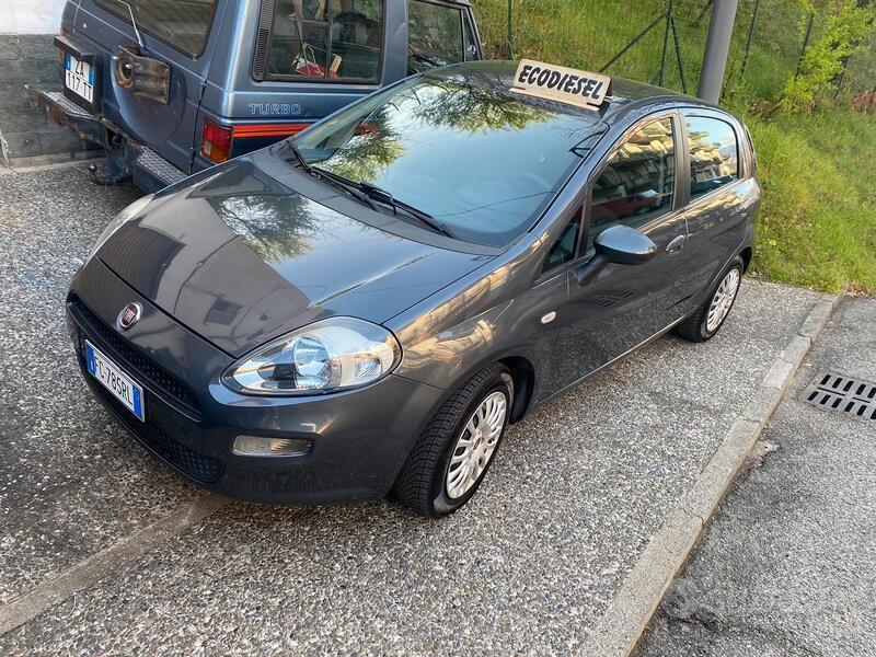 Usato 2013 Fiat Punto 1.4 Diesel 95 CV (5.999 €)