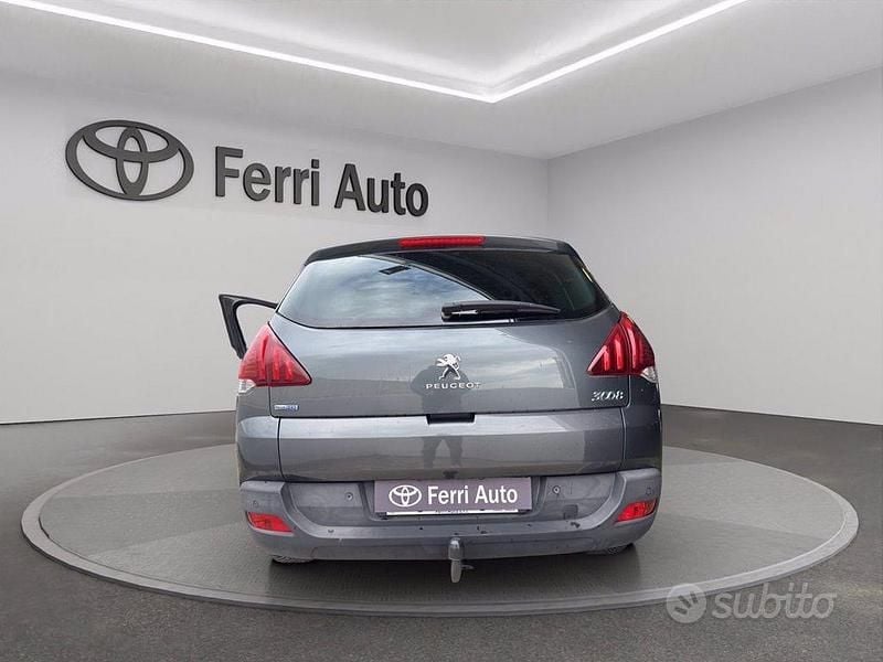 Usata Peugeot 3008 Active 120 CV (88 kW) 2016 Bianco Berlina