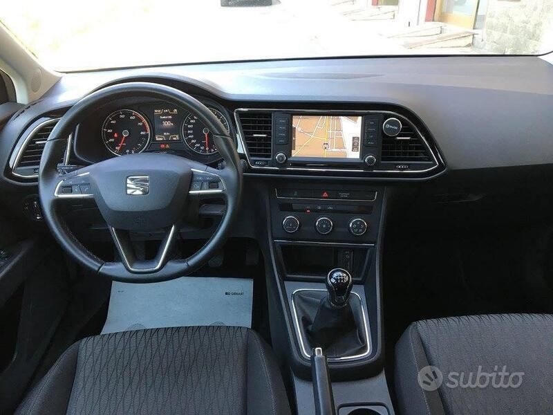 Usata Seat Leon 110 CV (80 kW) 2018 Nero Berlina