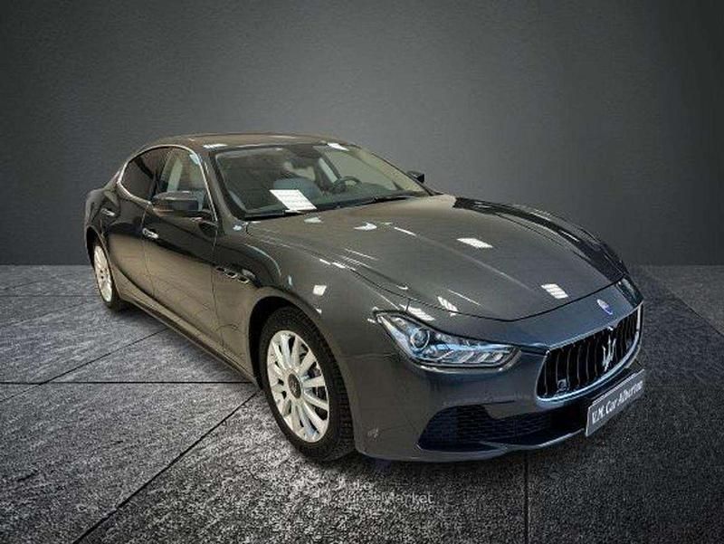 Usata Maserati Ghibli 275 CV (202 kW) 2017 Grigio Berlina