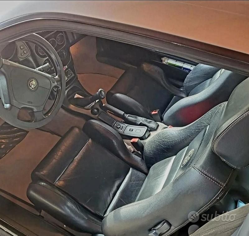 Usata Alfa Romeo GTV 150 CV (110 kW) 1997 Grigio Coupé