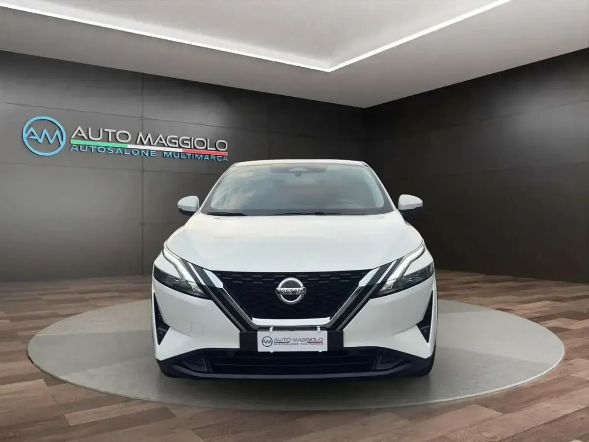 Usata Nissan Qashqai N-Connecta 140 CV (102 kW) 2022 Bianco SUV