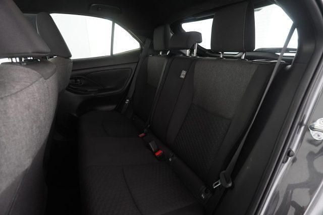 Usata Toyota Yaris Hybrid Trend 92 CV (67 kW) 2025 Grigio