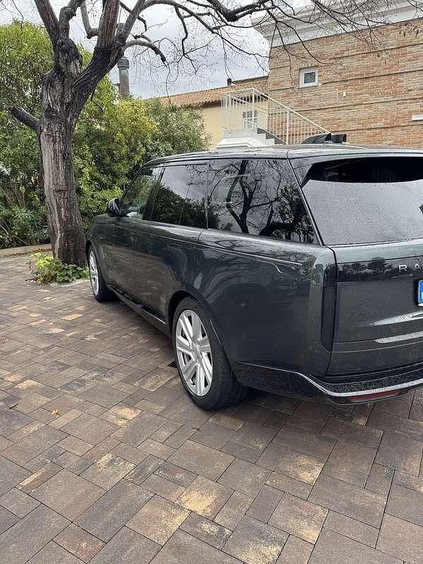 Usata 2023 Land Rover Range Rover HSE SUV | 104.000 € (Ottimo prezzo) - Immagine 1/4