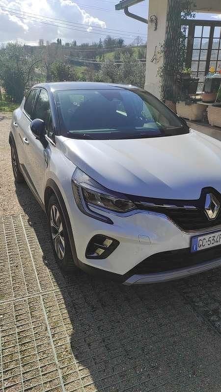 Gebraucht Renault Captur Intens 160 PS (117 kW) 2020 Weiß SUV