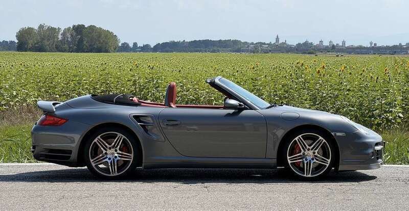 Grigio meteora Usata 2008 Porsche 997 Turbo Cabrio | 95.300 € (Buon prezzo) - Immagine 1/4