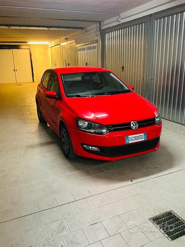 Usata VW Polo Comfortline 75 CV (55 kW) 2010 Rosso Utilitaria