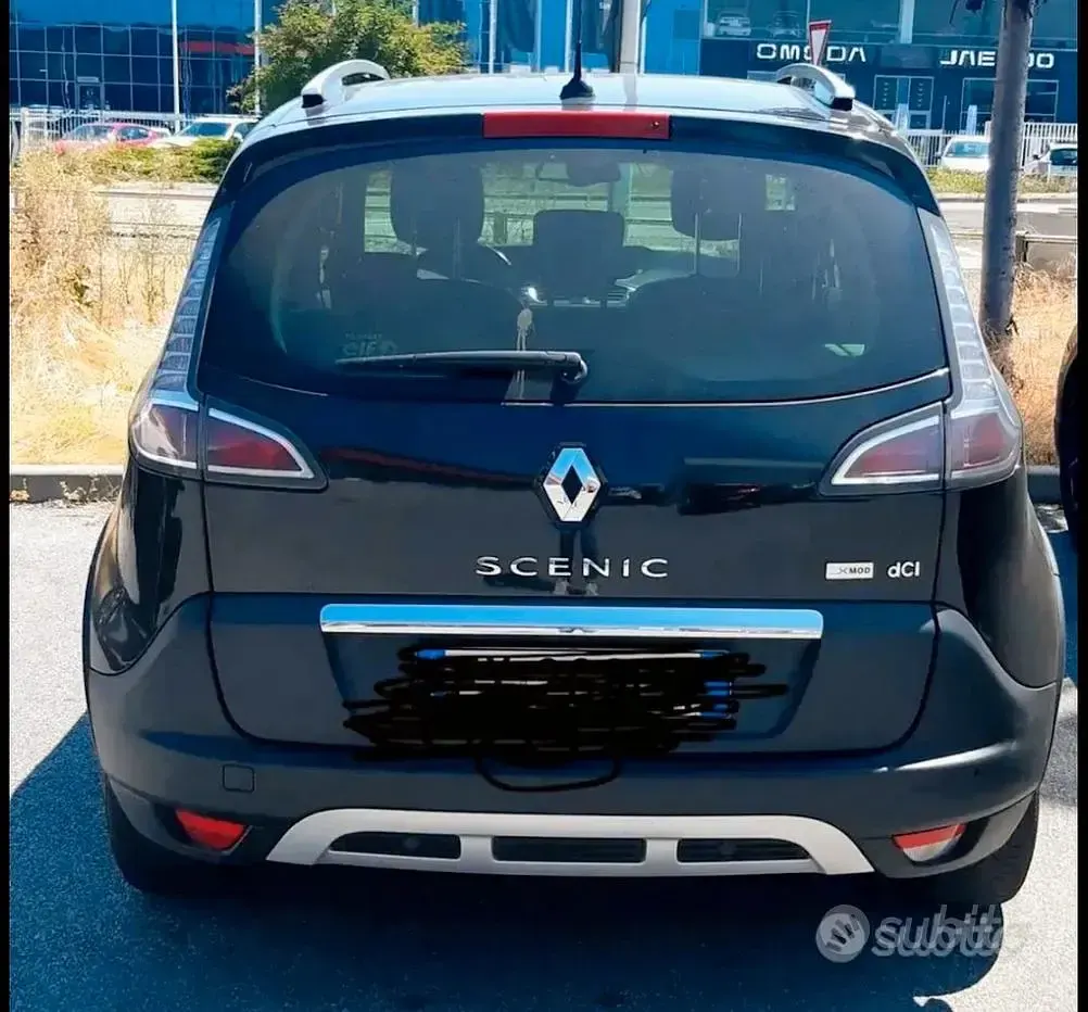 Usata Renault Scénic III 110 CV (80 kW) 2014 Nero Monovolume