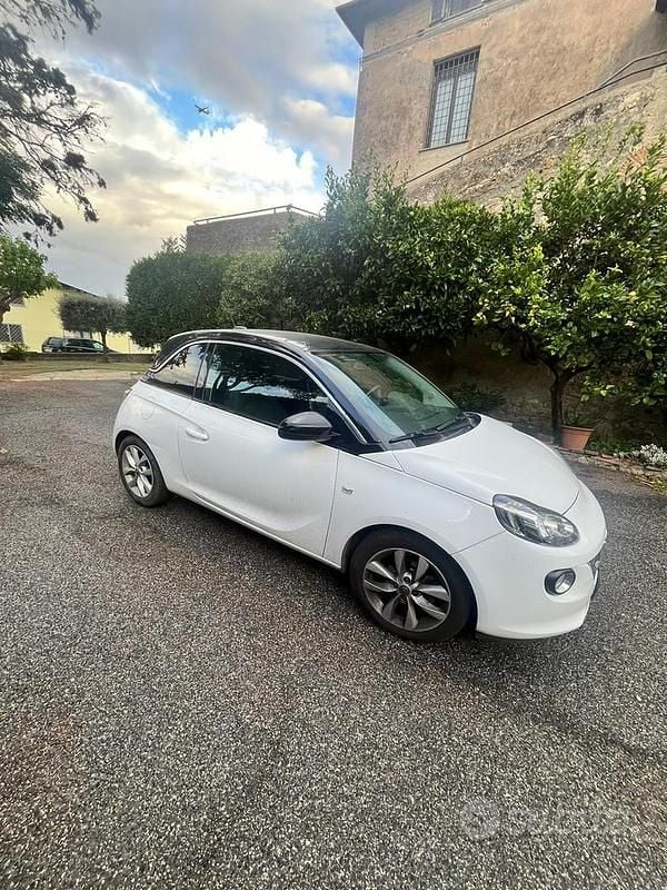 Usata Opel Adam Rocks 70 CV (51 kW) 2018 Bianco Utilitaria