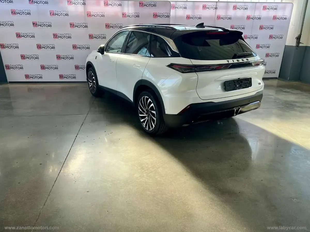 Nuova Tiger Six 177 CV (130 kW) 2026 Bianco SUV