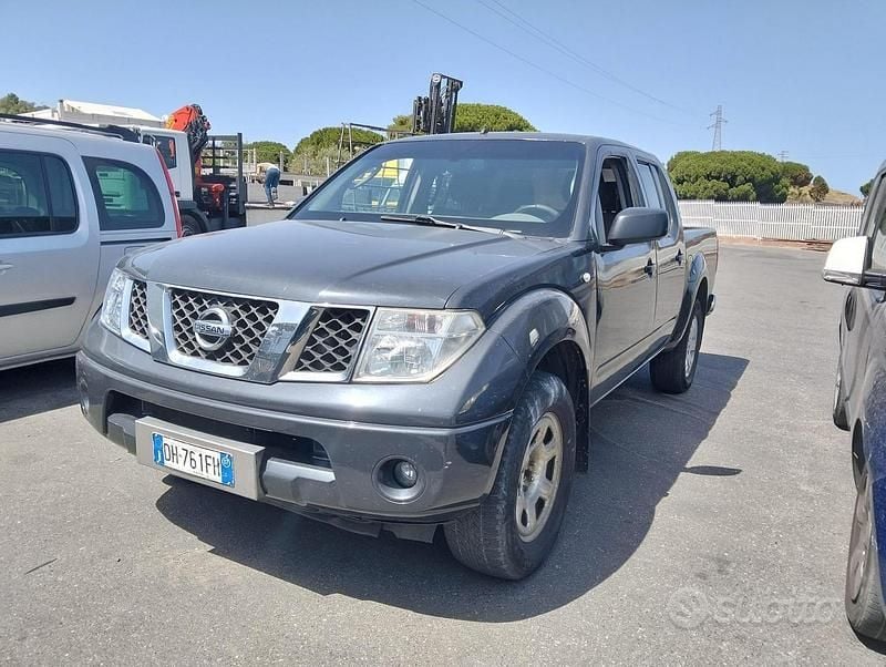 Usata Nissan Navara 190 CV (139 kW) 2007 Blu Pick-up