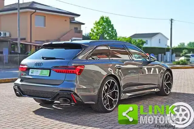 Usata Audi RS6 Performance 628 CV (461 kW) 2024 Grigio Station wagon