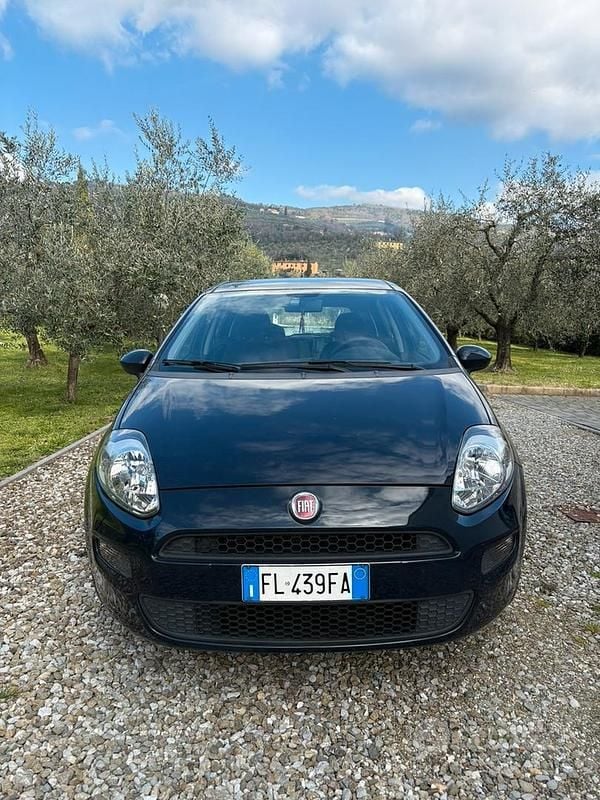 Usata Fiat Punto 77 CV (56 kW) 2017 Blu Utilitaria