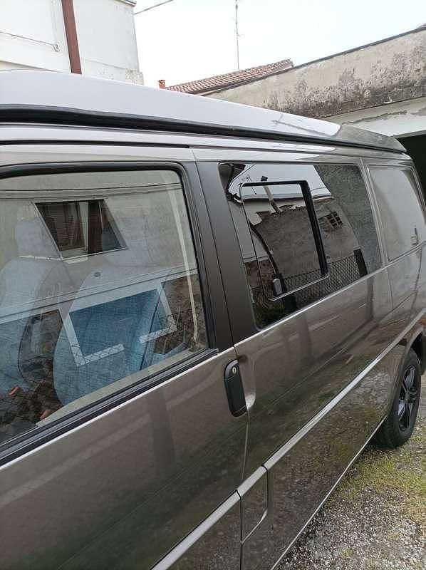 Usata VW Caravelle California 75 CV (55 kW) 1995 Monovolume