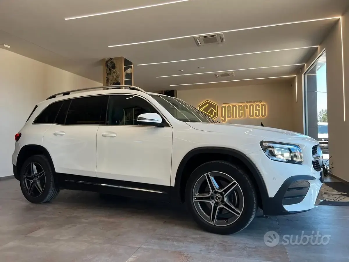 Usata Mercedes GLB200 Premium 150 CV (110 kW) 2022 Bianco SUV