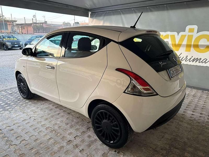 Usata Lancia Ypsilon S 69 CV (50 kW) 2022 Bianco Utilitaria