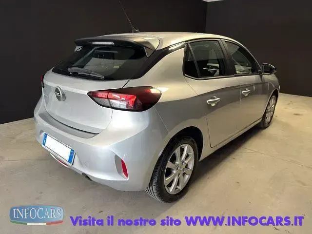 Usata Opel Corsa Edition 75 CV (55 kW) 2023 Argento metallizzato Utilitaria