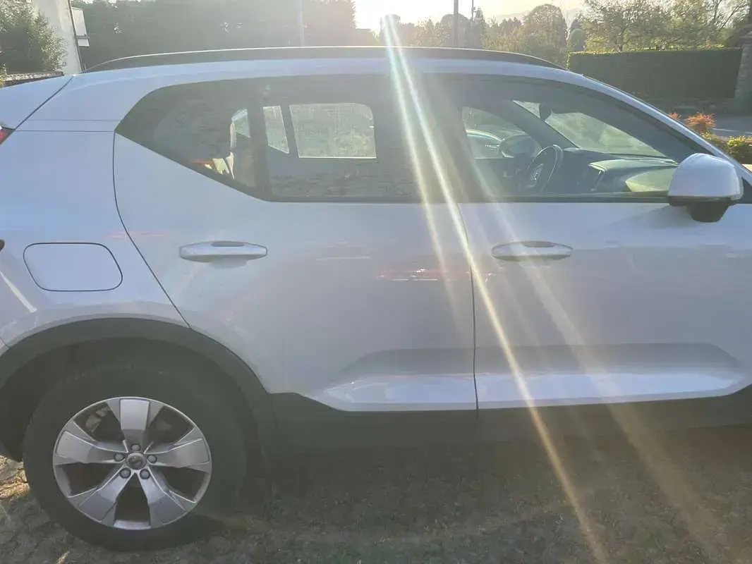 Usata Volvo XC40 Momentum 129 CV (94 kW) 2020 Bianco SUV