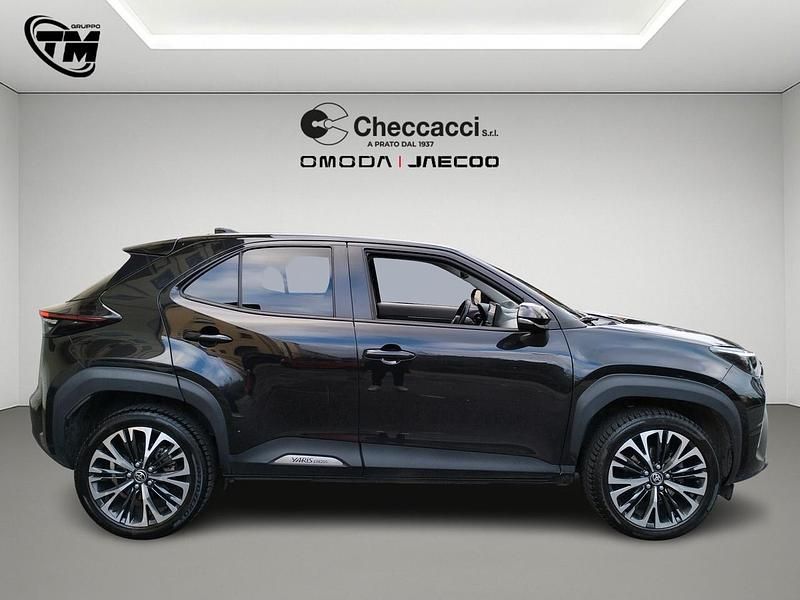 Usata Toyota Yaris Hybrid Lounge 92 CV (67 kW) 2022 Nero Station wagon