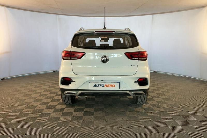 Usata MG ZS Luxury 106 CV (77 kW) 2024 Bianco SUV