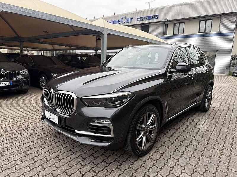 Grigio / metallizzato Usata 2020 BMW X5 xLine SUV | 36.900 € (Buon prezzo) - Immagine 1/4