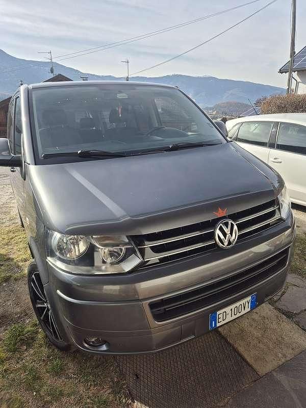 Usata 2010 VW T5 Highline Furgone | 19.200 € (Buon prezzo) - Immagine 1/4