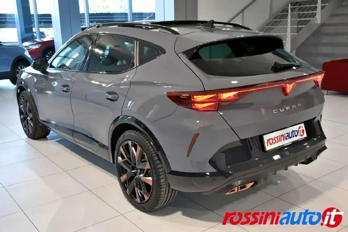 Usata Cupra Formentor 204 CV (150 kW) 2025 Grigio graphene SUV