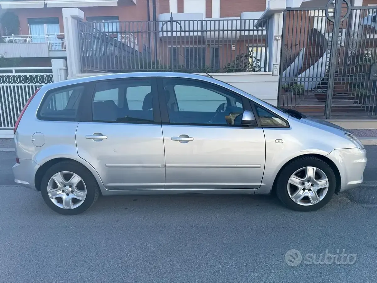 Usata Ford C-MAX Titanium 109 CV (80 kW) 2010 Grigio Monovolume