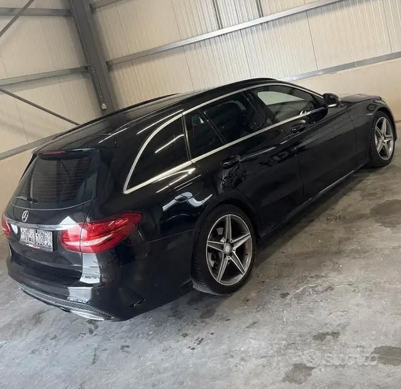 Nero Usata 2016 Mercedes C200 Tre volumi | 17.900 € (Buon prezzo) - Immagine 1/4