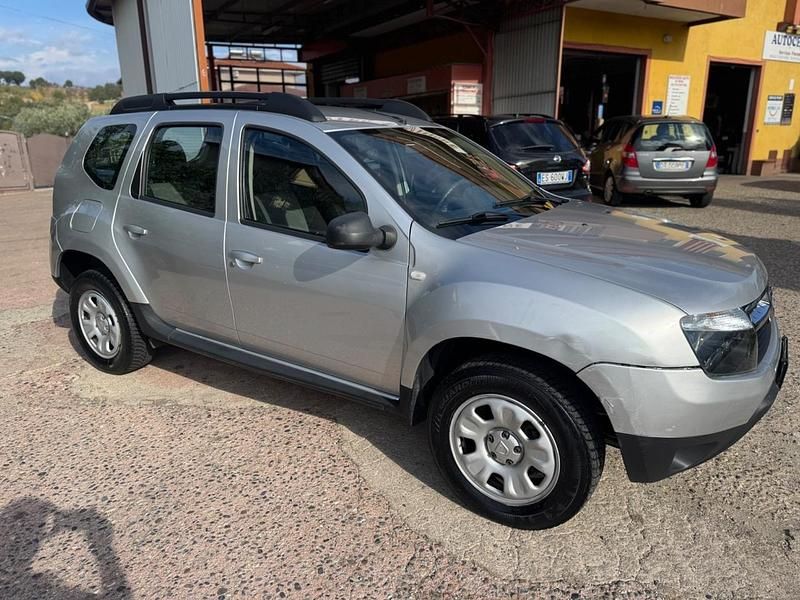 Usata Dacia Duster 110 CV (80 kW) 2013 Argento Station wagon