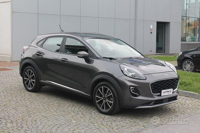 Usata Ford Puma Titanium 125 CV (91 kW) 2021 Grigio Berlina