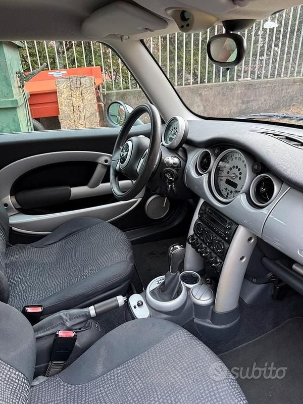 Usata Mini Cooper 2002 Utilitaria