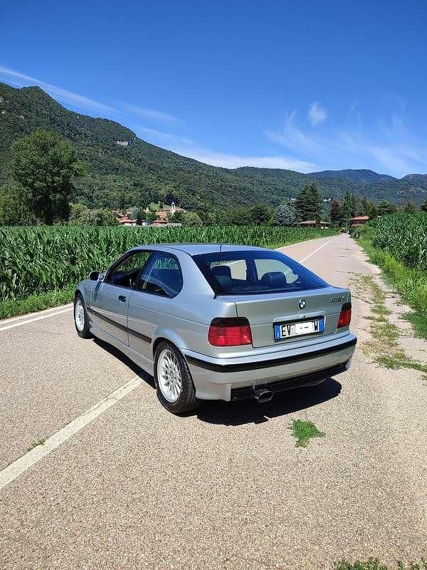Usata BMW 316 Efficient Dynamics 102 CV (75 kW) 1994 Berlina