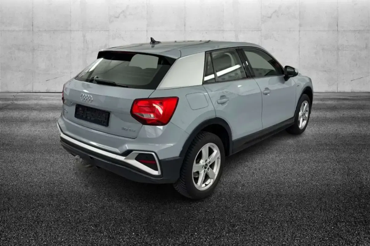 Usata Audi Q2 S-Line 116 CV (85 kW) 2021 Grigio SUV